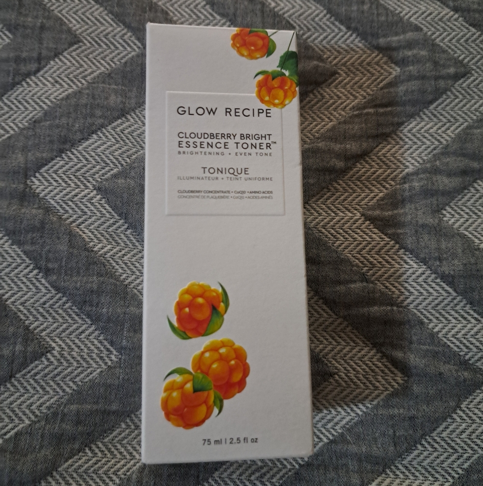 Glow Recipe Cloudberry Bright Essence Toner - Picture 2 of 3